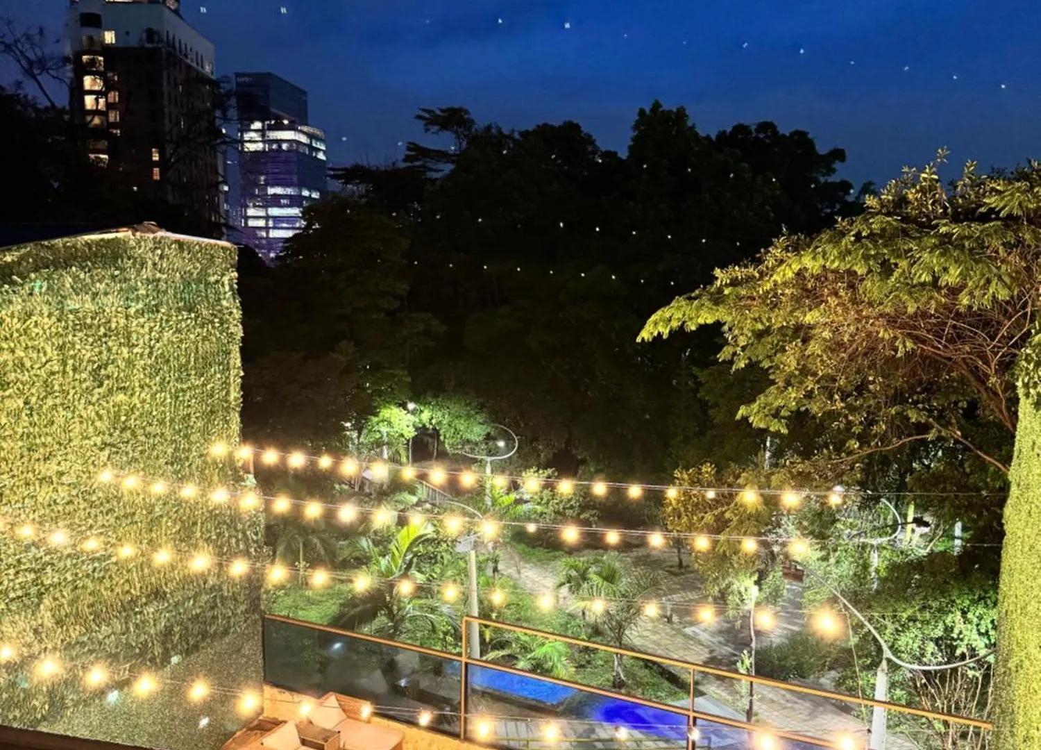 Mansion Parque Lleras Poblado Medellin Villa