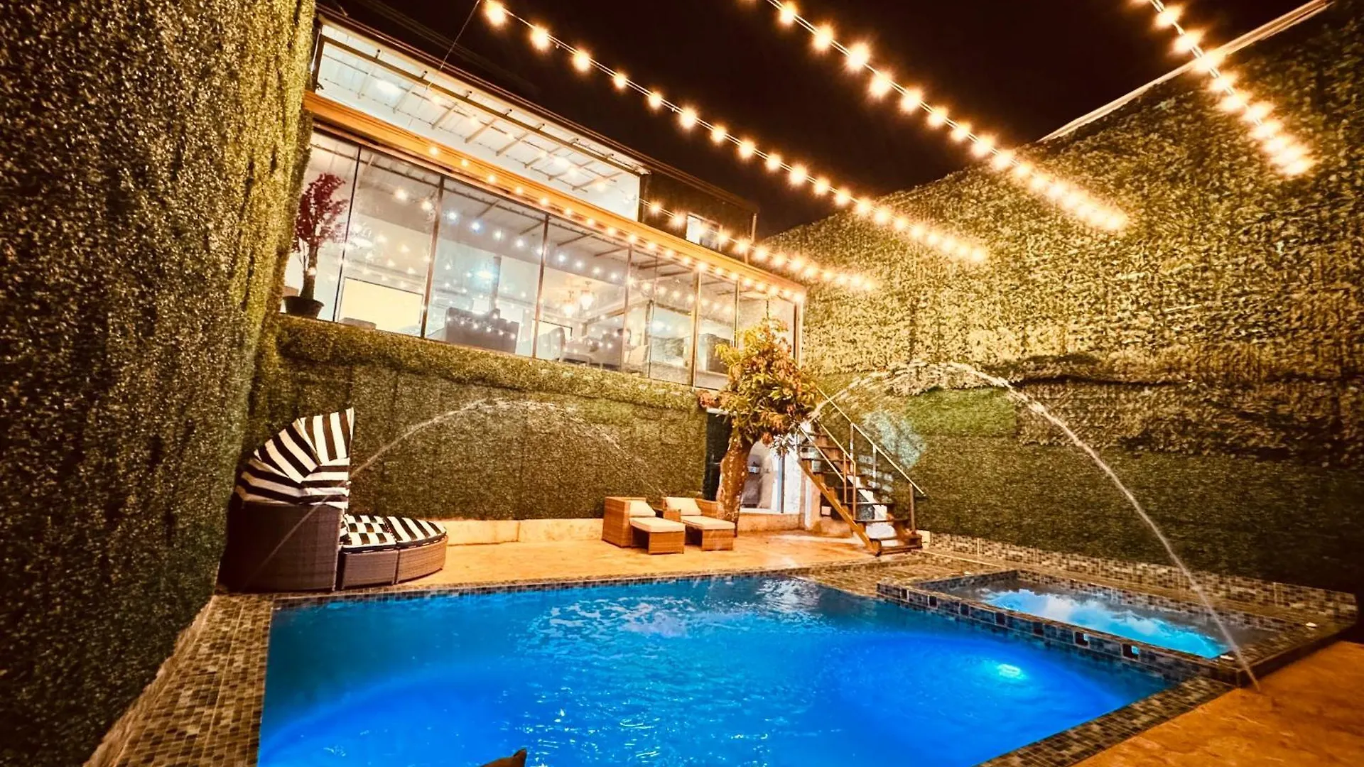 Mansion Parque Lleras Poblado Medellin Villa Colombia