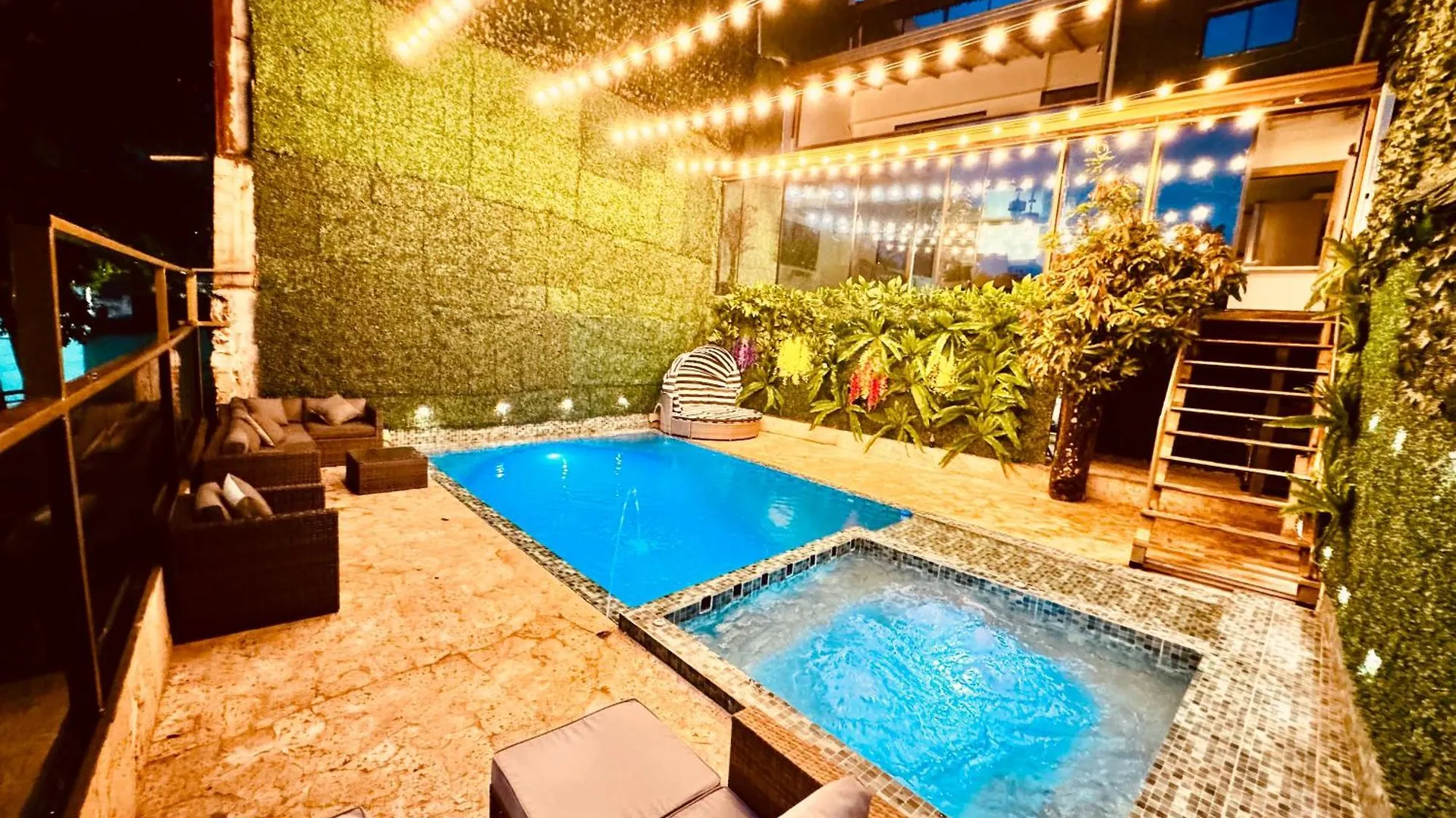 Mansion Parque Lleras Poblado Medellin Villa